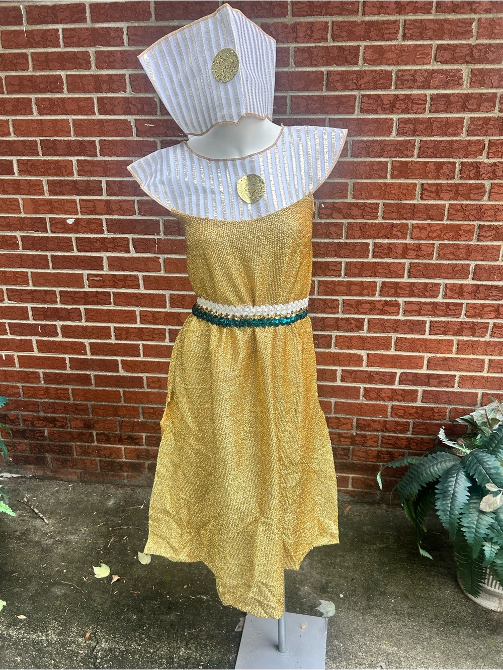 Vintage Egyptian-themed woman’s costume , women Size Extra Small,Cleopatra
